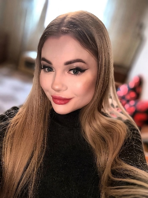 Я играю с тобой, чувствуя, как ты сгораешь от нетерпения… 😏 Мои движения — это вызов, мои губы — это обещание. Я дразню, заставляя тебя ж... Я играю с тобой, чувствуя, как ты сгораешь от нетерпения… 😏 Мои движения — это вызов, мои губы — это обещание. Я дразню, заставляя тебя ж...