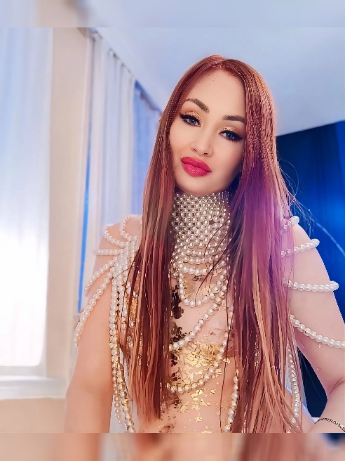 Ты даже не представляешь, как сильно я хочу прикоснуться к тебе... 💋🔥 Мои пальцы будут скользить по твоей коже, исследуя каждый её сантим...