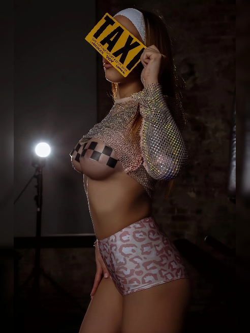 TAXI-SEXLOVE🔞❤👄Специально для вас сделала фотосессию для подтверждения что я настоящая таксистка на своем новеньком KIA RIO🏎



Встречали...