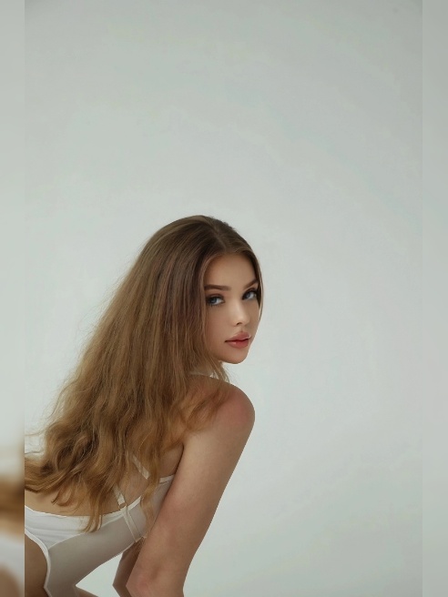 New girl! Юность, нежность, натуральность и неиспорченность…
Привет, меня зовут Лея и мне только-только исполнилось 18 лет, в жизни... New girl! Юность, нежность, натуральность и неиспорченность…
Привет, меня зовут Лея и мне только-только исполнилось 18 лет, в жизни...