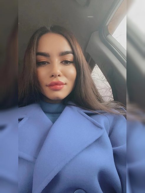 Я могу выглядеть невинной, но поверьте мне, во мне нет ничего невинного! Мне нравится играть со своим телом, сосать, дарить, а главное –...