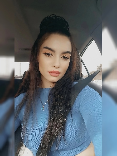 Я могу выглядеть невинной, но поверьте мне, во мне нет ничего невинного! Мне нравится играть со своим телом, сосать, дарить, а главное –...
