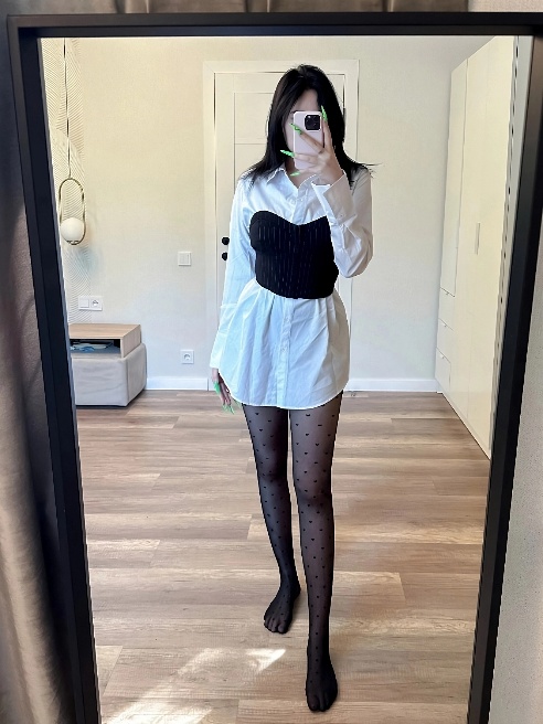 Приветик дорогой гость 😘



Давай знакомиться!!







Меня зовут Вика! И я здесь первый раз!



Прошу любить и жаловать и не оби...