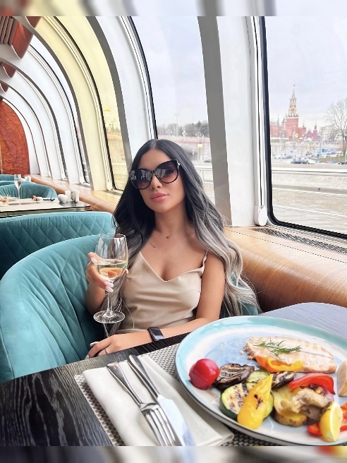 ❤100% Индивидуально!





Приветствую мой дорогой 💋

Я нежная миниатюрная брюнеточка с шикарным 4-м размером груди💦 Без ума от мужчин...