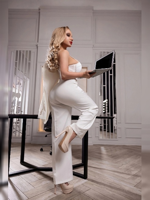♥ Поиграем ?!🔥👩🏼💻 Я просто обожаю 😻 красивое, фетишное белье🔥😻, чулочки, особенная любовь-подбирать офисные 👩🏼💻луки под любую ситуацию 🙂...
