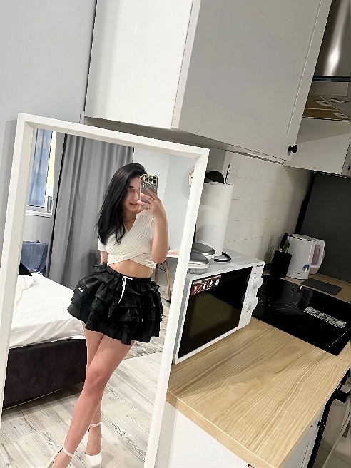 Одержима сексом и готова удовлетворить тебя 😈💦

Привет, я Катя – настоящая нимфоманка, которая не может без страсти и горячего секса 🔥....
