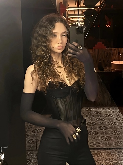 💎ONE OF A KIND💎elite escort💎
Тг канал - https://t.me/zlata_pp
