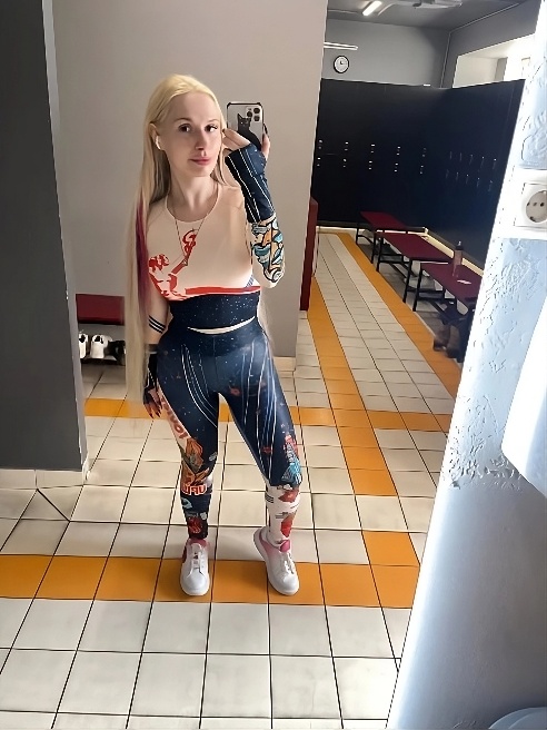 Делаю горловой до 22см в длину, до 8.5см в ширину 😉
Настоящая леди для истинных джентльменов