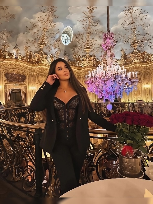 https://t.me/El1naFox  мой новый канал🖤Вкусная, страстная, глубокая, манерная, с высшим образованием и совершенно не скромная )