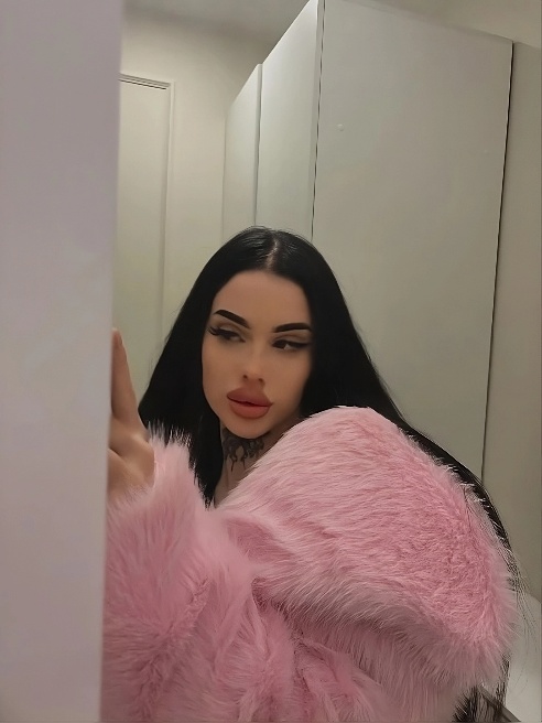 Игривая кошка в теле пантеры ♣️❤️‍🔥
Жду твоего визита💘
