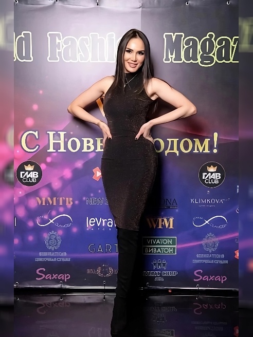 Меня зовут Алсу Голд, Я GRAND PRIX MISS MOSCOW 2021 BEAUTY ! 👑 А так же я топ модель и действующая актриса театра и кино 🎥