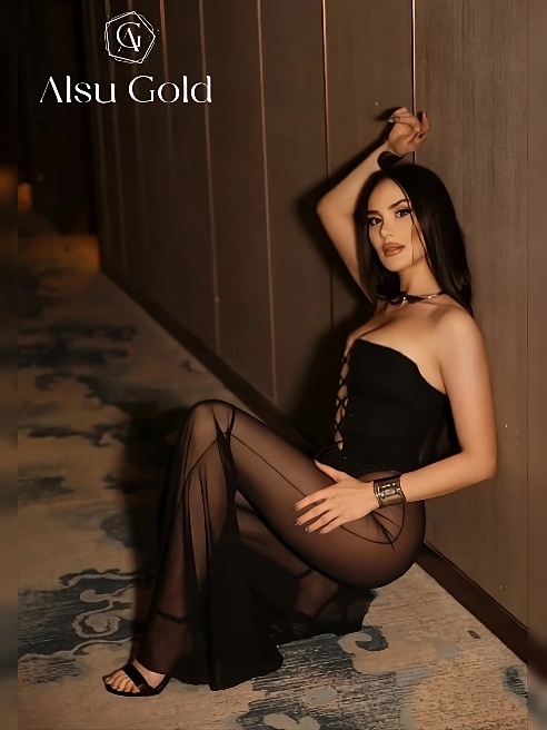 Меня зовут Алсу Голд, Я GRAND PRIX MISS MOSCOW 2021 BEAUTY ! 👑 А так же я топ модель и действующая актриса театра и кино 🎥