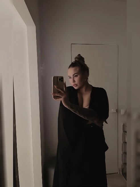 Для любителей real big ass 🍑
Шикарный отдых для шикарного мужчины 🦁🖤