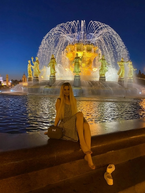 🔥







Страстная, ухоженная, яркая, позитивная! Жду тебя в гости. Со мной всегда есть о чем поговорить и можно хорошенько провести...