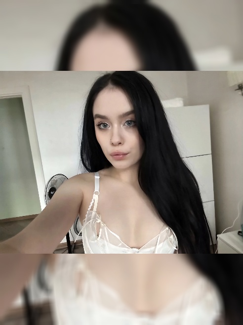 Имею сексуальную фигурку 🧚🏻 круглую попу и красивую грудь 🫐

Реальные 19 лет 🩷



Проживаю я одна, без посторонних, у метро Новохохловска...