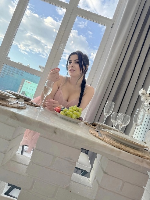 Я яркая девушка, со мной скучно не будет 😘😘😘

Я "подниму" твоё настроение. 

Работаю только на выезд

Езжу не ко всем, прошу не обижат...
