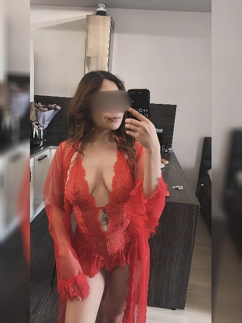 Работаю и живу ОДНА в квартире!

Добро пожаловать, мой принц! Меня зовут Карина! Красивая, ухоженная, нежная, сексуальная! 

Безумно любл...