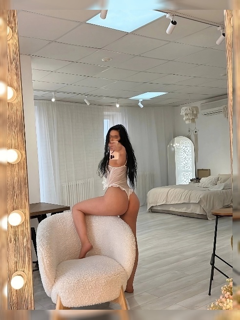 *** Минет с окрестностями ***

Опасно сексуальная… 💣💋



Я Лора — твоя мечта, ставшая реальностью. Брюнетка с магнетической внешностью, р...