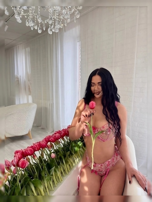 *** Минет с окрестностями ***

Опасно сексуальная… 💣💋



Я Лора — твоя мечта, ставшая реальностью. Брюнетка с магнетической внешностью, р...
