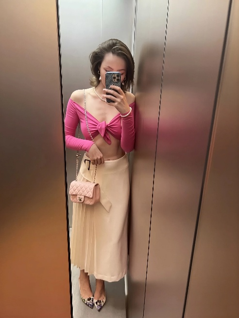 Приветики 💋

Жажду встречи с тобой, прекрасный незнакомец 😍

Я - Ангел Алеся, не только возбуждаю, но и располагаю к себе  обаянием, добр...
