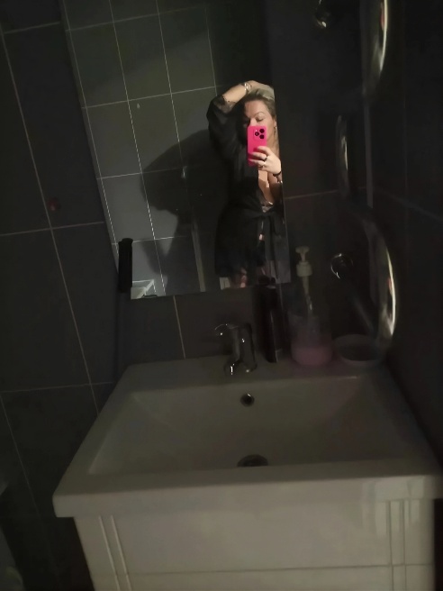 Индивидуально!! Для любителей девушек в теле и с пышным бюстом 💋💋💋

Взрослая леди без комплексов, приглашу вас в гости для хорошего отдых...