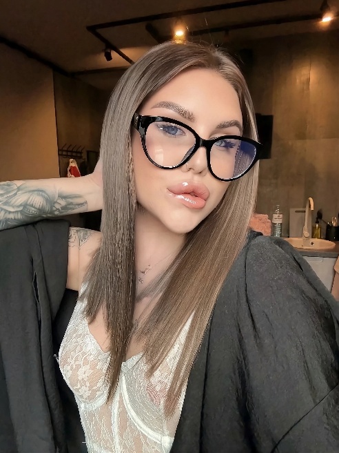 СЛАДЕНЬКАЯ 👅КРАСОТОЧКА👅 ждет в гости мальчиков для приятного времяпрепровождения💦☺❤❤

 Я очарую тебя и твой 🍌 своим умелым ротиком👄