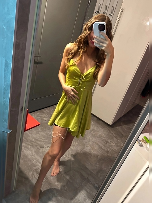 💋⚡ Тут я ненадолго ⚡ Встречаюсь для удовольствия и наслаждения! ✨ Полностью натуральная внешность ✨
