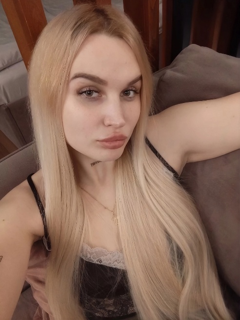 💖Привет, я Сабрина💖

Блонди с характером: милая, игривая и немного с огоньком 🔥

Люблю флирт, внимание и сильных мужчин, рядом с которыми...
