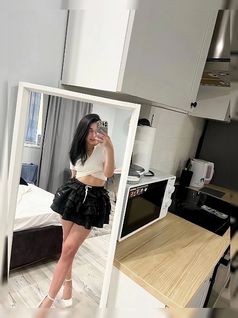 Одержима сексом и готова удовлетворить тебя 😈💦

Привет, я Катя – настоящая нимфоманка, которая не может без страсти и горячего секса 🔥. М...