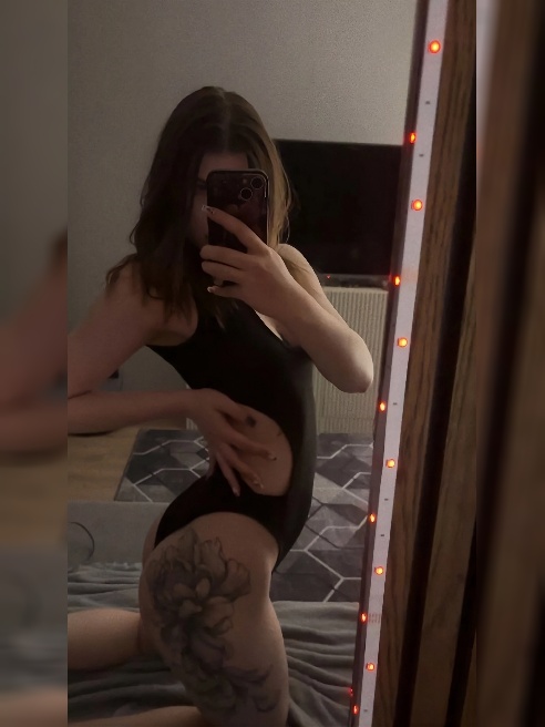 Мужчины привет😘😉😋, я молодая, страстная инди,приглашаю вас в гости в свою уютную квартиру.Одна, никаких подруг, соседей и прочей чепухи,... Мужчины привет😘😉😋, я молодая, страстная инди,приглашаю вас в гости в свою уютную квартиру.Одна, никаких подруг, соседей и прочей чепухи,...