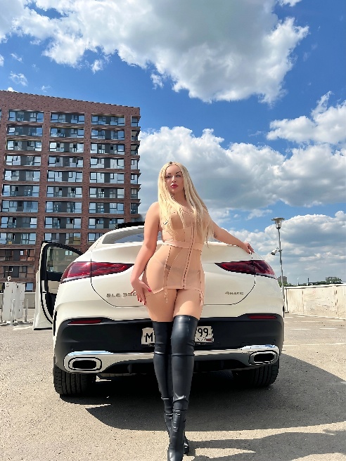 Главная достопримечательность Москвы это Я и моя царская попка;) 🤪 Свидание с безумно сексуальной голубоглазой кошечкой)💎💎Большая коллек... Главная достопримечательность Москвы это Я и моя царская попка;) 🤪 Свидание с безумно сексуальной голубоглазой кошечкой)💎💎Большая коллек...