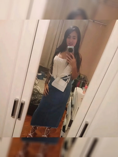💋 Нежная маленькая девочка приглашает к себе не только в гости в квартиру но в гости в свою киску и попку! Приезжай скорей и попробуй мен...