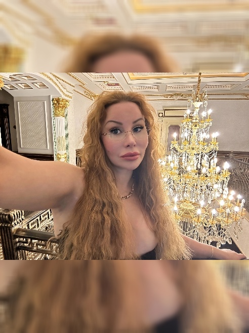 Открыта для длительных взаимовыгодных отношений GFE  

Встречаюсь исключительно под прекрасное настроение и при ментальном возбуждении:-...