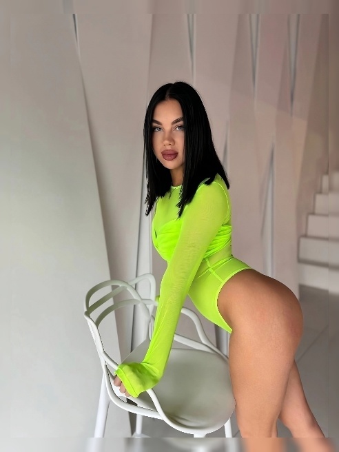 Я — воплощение соблазна, огня и бесконечного желания… 😈🔥 Моё тело создано для наслаждения, мои движения — для искушения, а мои губы… для...