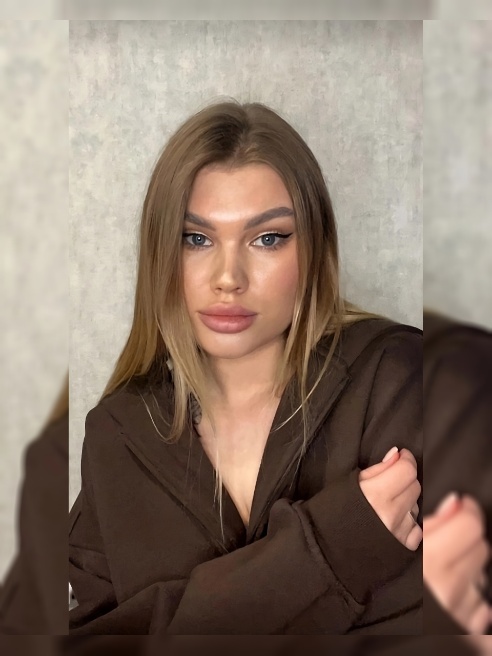 Я Кира, я обычная простая девочка, подарю тепло , улыбку и заботу, не хочется быть банальной, у меня есть свои цели и мечты, люблю людей... Я Кира, я обычная простая девочка, подарю тепло , улыбку и заботу, не хочется быть банальной, у меня есть свои цели и мечты, люблю людей...