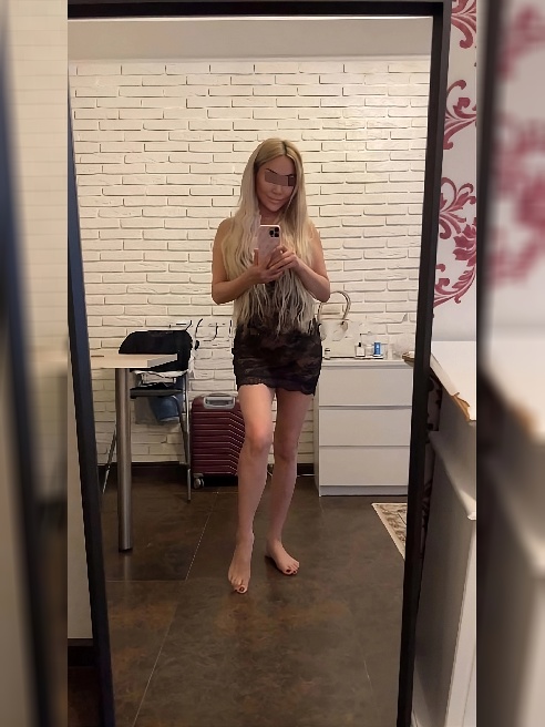 Я — Николь, горячая блондинка, которая живет на грани желания и наслаждения, для которой каждая встреча — это игра огня и бури эмоций. Я...