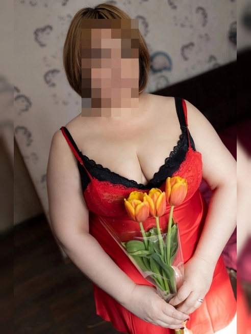 Я вернулась, отдохнувшая и жаждущая страсти😚 Мой вид сзади не оставит тебя равнодушным)