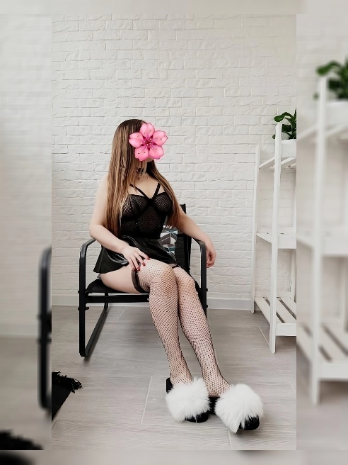 Привет! 

Я горячая , яркая , милая , ухоженная и харизматичная киска🐱Безумно люблю секс и все что с ним связано ❤️



🍭Подарю любовь и н...