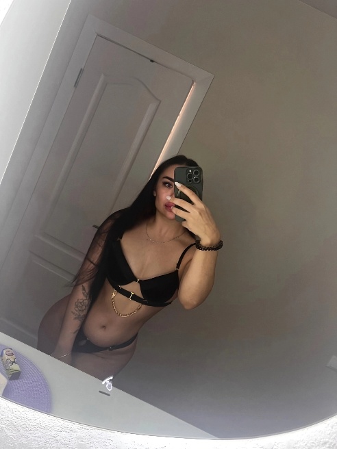 Привет, я Лера!😘
Фотографии мои!
Молодая и сексуальная девушка, готовая подарить тебе незабываемые моменты наслаждения😻😻😻. Готова поз... Привет, я Лера!😘
Фотографии мои!
Молодая и сексуальная девушка, готовая подарить тебе незабываемые моменты наслаждения😻😻😻. Готова поз...