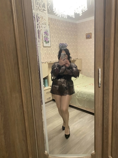 Взрослая очаровательная брюнетка ждёт в гости своего Героя для приятной встречи!Для быстрых гостей предлагаю экспресс- программу-3000 руб...