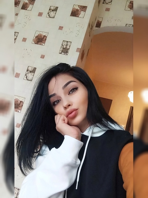 Приветик я вернулась) Мои сексуальные фантазии зашкаливают😍 Хочу дарить и получать максимальное удовольствие. Моя киска ждёт самого лучше...