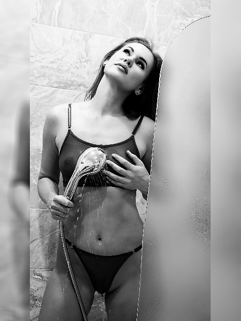 На звонки не отвечаю!!!Привет))Я-Полина))красивая,высокая, стройная.                                           📍 Приглашаю тебя на эротич...