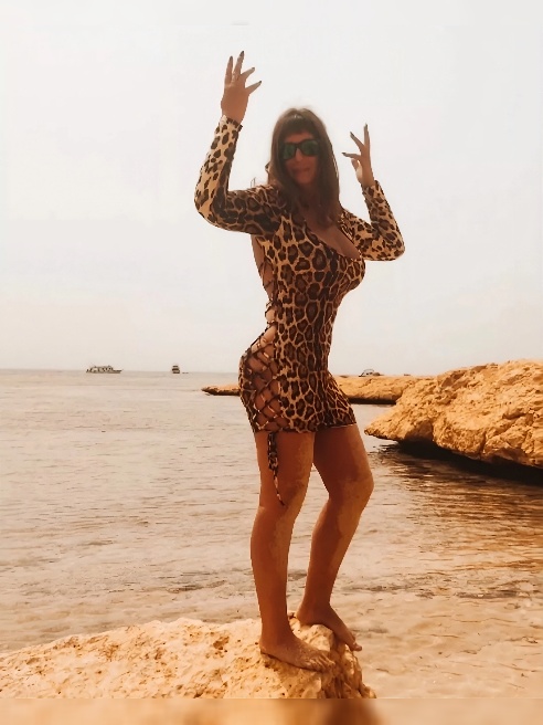 Порноактриса в прошлом.

Milf Tits."Мама Стифлера"

Для перезагрузки души,ума и тела.Ну,что поиграем ?

Для душевного,горячего общения.По...
