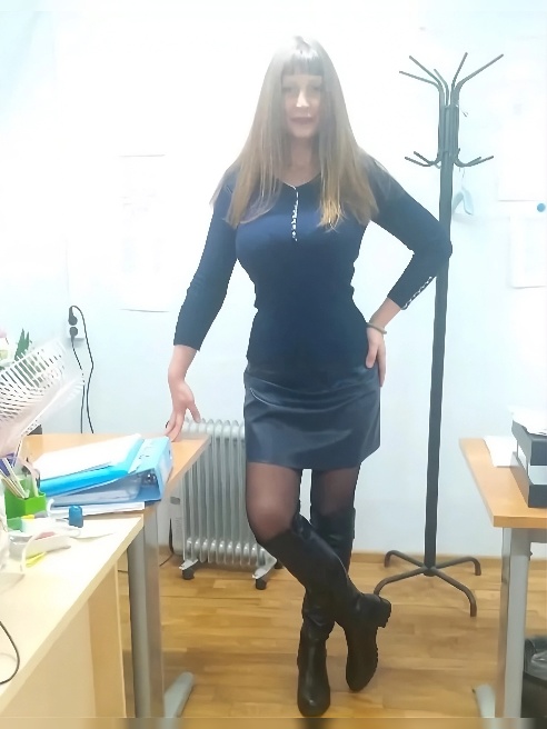 Порноактриса в прошлом.

Milf Tits."Мама Стифлера"

Для перезагрузки души,ума и тела.Ну,что поиграем ?

Для душевного,горячего общения.По...