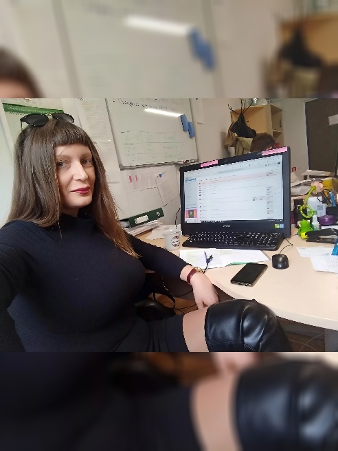 Порноактриса в прошлом.

Milf Tits."Мама Стифлера"

Для перезагрузки души,ума и тела.Ну,что поиграем ?

Для душевного,горячего общения.По...