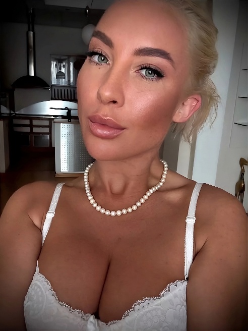 💥NЕW💥Горячий канал💥

«💃🏼ИРЭН ВЕЩАЕТ 🎤👄🔞»

⬇⬇&# Я Ирэн💃🏼

Мое желание - сделать нашу встречу максимально комфортной и незабываемой.



А и...