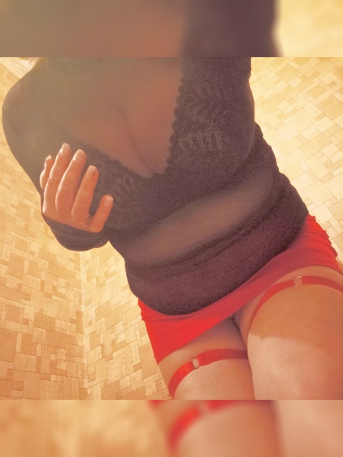 Дорогие МУЖЧИНЫ💋Приглашаю в гости всего приятного!Нам никто не будет мешать наслаждаться друг другом.Готовые видео (разная тематика,видео...
