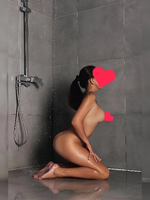 Приветствую тебя , дорогой гость 💋 меня зовут Лика❤️

Хочешь провести время в объятиях девушки без комплексов ? Тогда ты по адресу💋 Осущ...