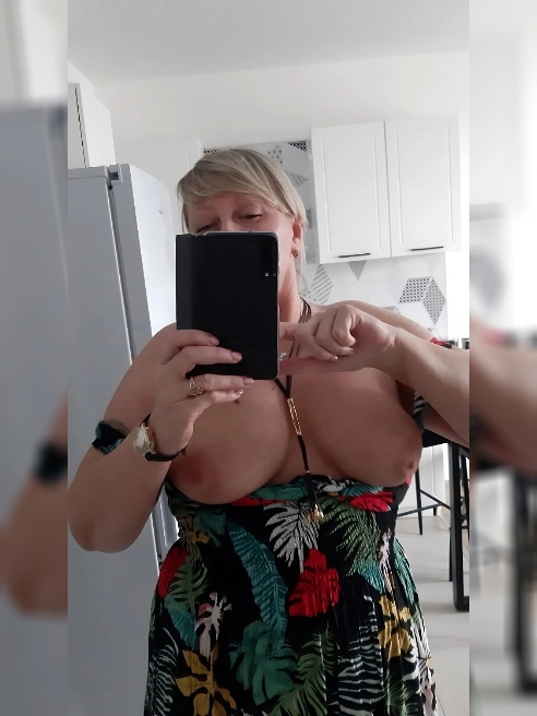 Женщина должна получать от мужчины внимание, подарки, удовольствия. Гостеприимная, общительная,всегда в хорошем настроении!Выслушаю если...