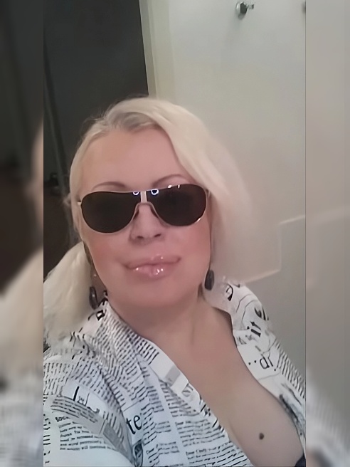 Предлагаю приятно провести время вместе

Не салон

Принимаю одна, без подруг и животных 

Парковка круглосуточная, бесплатная

Кондиционе...